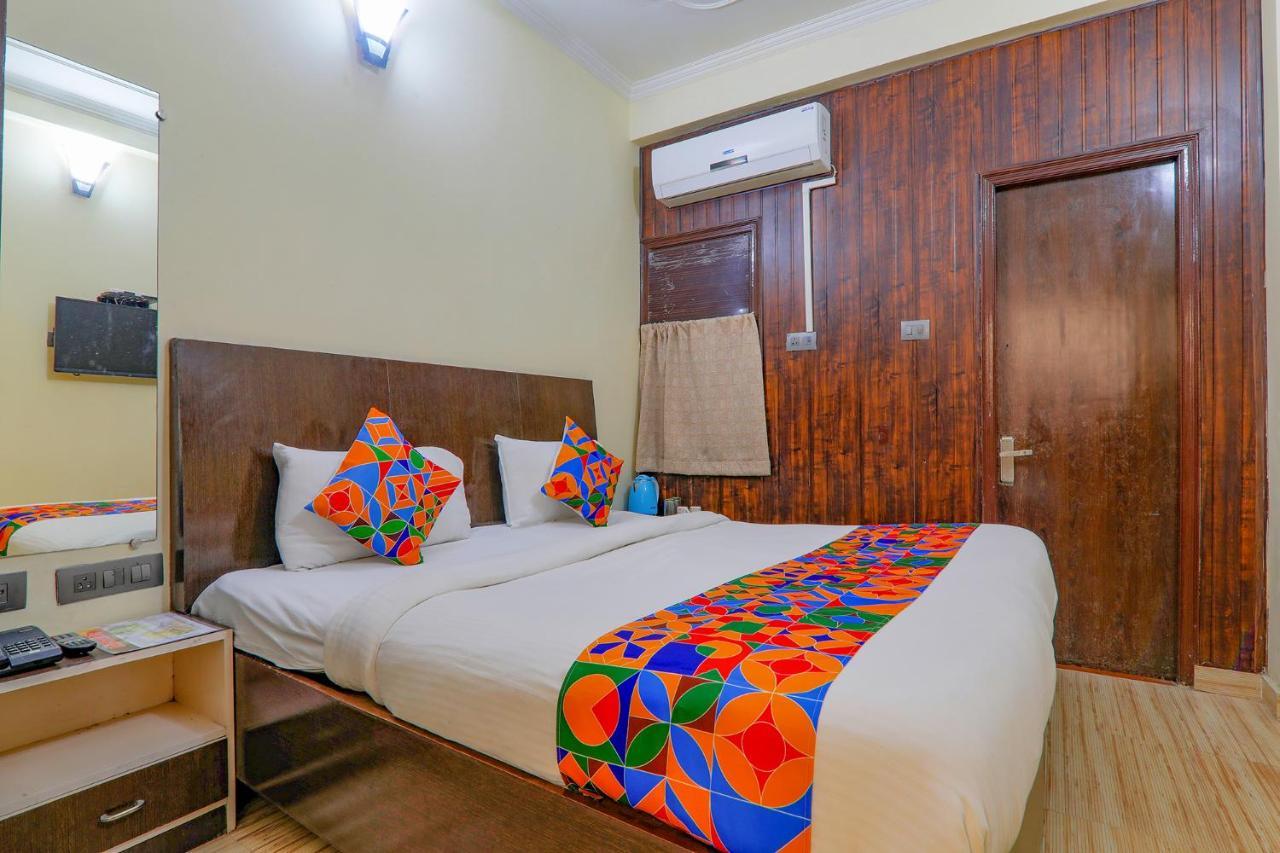 Fabhotel Prakash Palace Varanasi Exterior photo