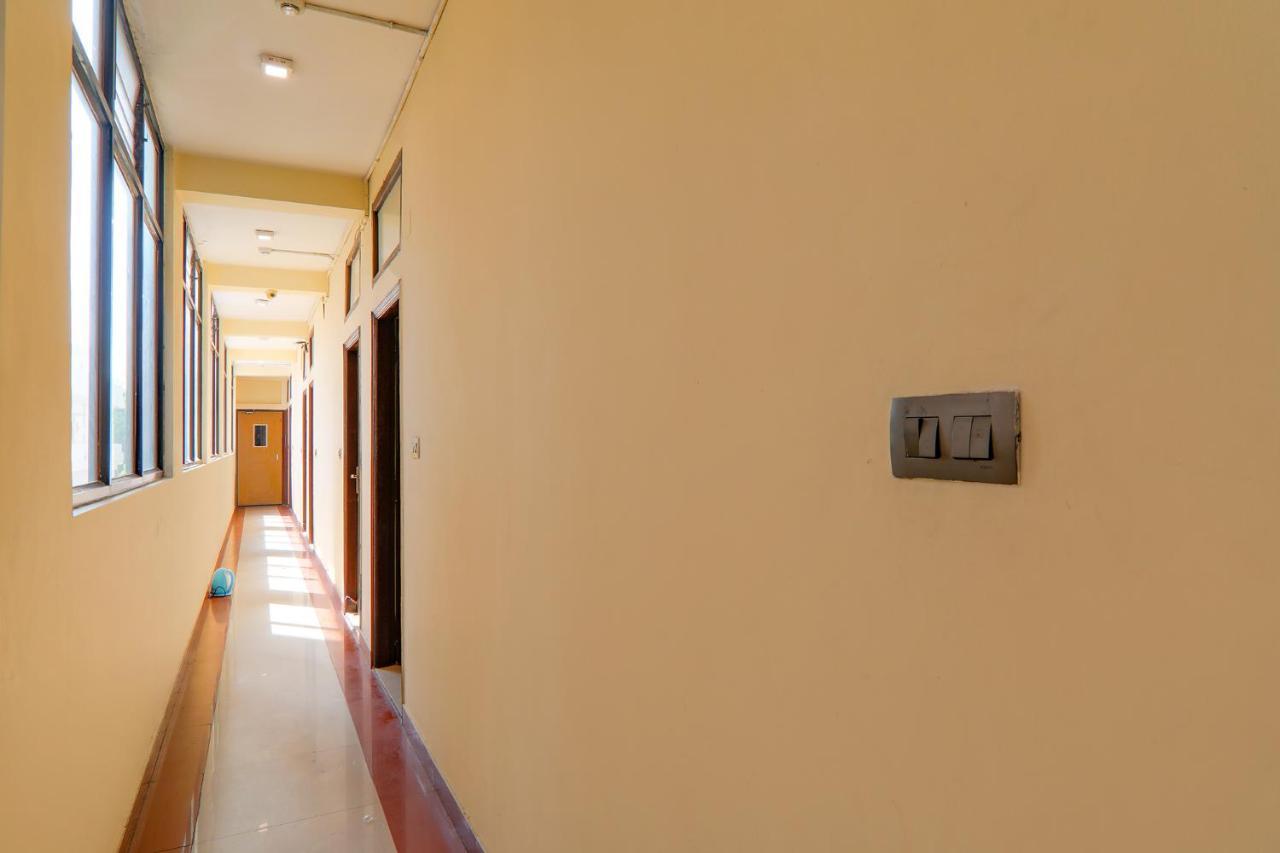Fabhotel Prakash Palace Varanasi Exterior photo