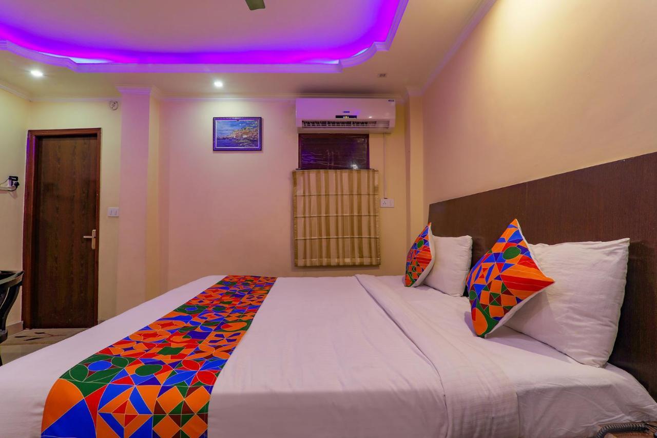 Fabhotel Prakash Palace Varanasi Exterior photo