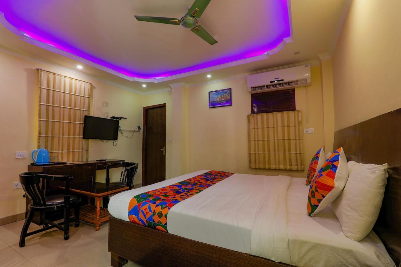 Fabhotel Prakash Palace Varanasi Exterior photo
