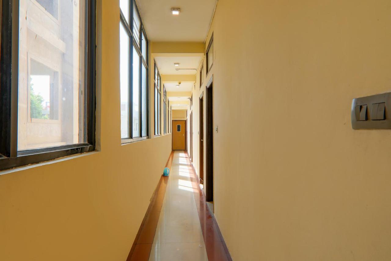 Fabhotel Prakash Palace Varanasi Exterior photo
